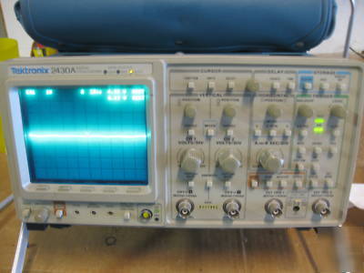  tektronix 2430A 150MHZ digital oscilloscope w/ manuals