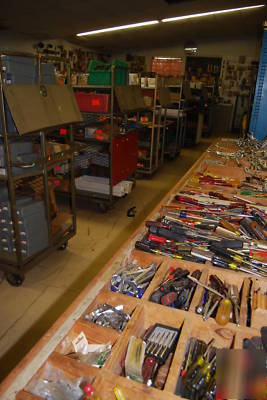 Established tool business w/ huge inventory