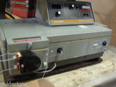 Beckman 24 uv/vis spectrophotometer & recorder w/sipper