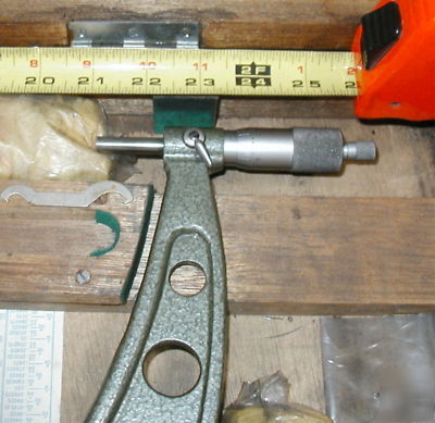 Mitutoyo 21-22 inch micrometer. with case 