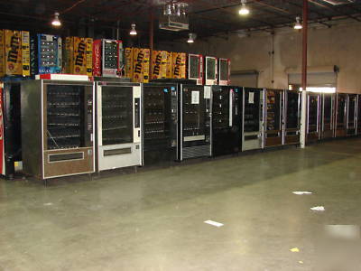 Rowe 7900/ 3 wide snack machine / vending candy machine