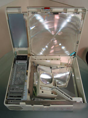 Elmo portable overhead projector model hp-285S & case 