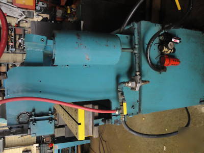 Bantam 12 ton pneumatic press brake 16GA 60