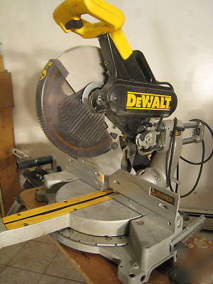 Miter saw - tracmaster - circular saw - roller stand