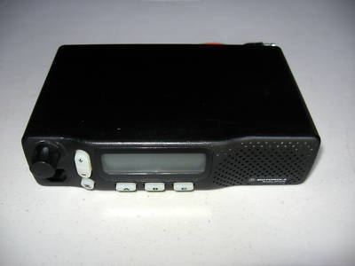 Motorola radius M1225 vhf 20 ch / 40 watt mobile radio