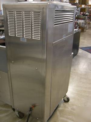 Taylor ice cream machine soft serve freezer model 794