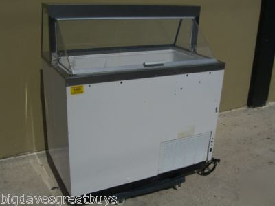 Kelvinator 8HR dipping cabinet 