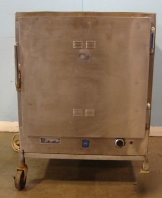 New alto shaam 750B heated holding cabinet, two pans