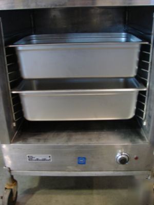 New alto shaam 750B heated holding cabinet, two pans