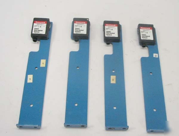 Lot 4 honeywell diffuse photoelectric sensor sds-svp-D1