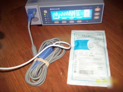 Like new nellcor n-600 SPO2 monitor new battery 