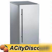 Scotsman 50LB gourmet ice machine, stainless w/ door