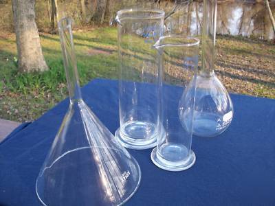 Assorted laboratory glassware