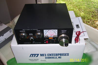 Mfj-962D versatuner iii antenna tuner 1.5KW, 1.8-30 mhz