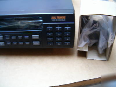 Radioshack 20-432 pro-2052 1K ch dual-trunking scanner