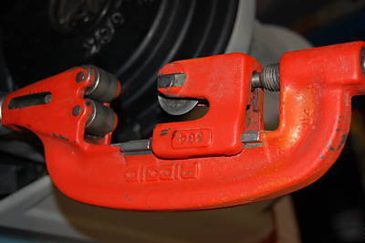 Ridgid 1822-i pipe threader 1/2-2