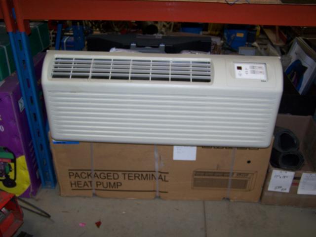 Mcquay packaged terminal heat pump # PTHP07C-208 (kxac)