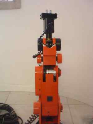 Mitsubishi movemaster rm-501 industrial robot arm