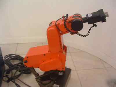 Mitsubishi movemaster rm-501 industrial robot arm