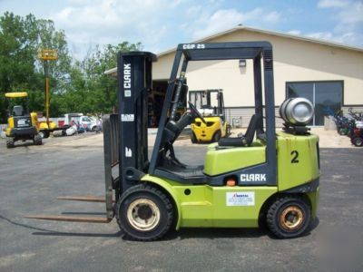 Clark 5000 lbs forklift dual fuel