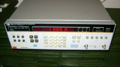 Hp 3325A synthesizer/ function generator w/ opt 2