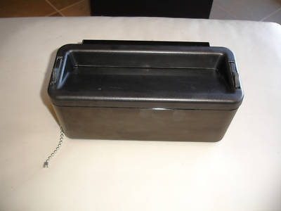 New smoking urn- wall mount- in box-rubbermaid