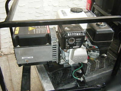 New master mgh 3000 generator 5.5 hp honda
