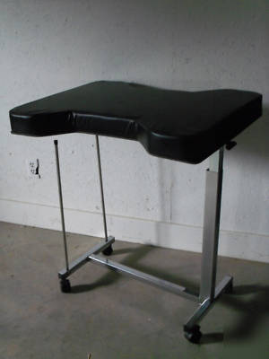 Adjustable portable surgery table arm board accessory