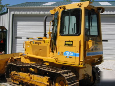 Dressta td-9H dozer, cab, a/c, low hours,