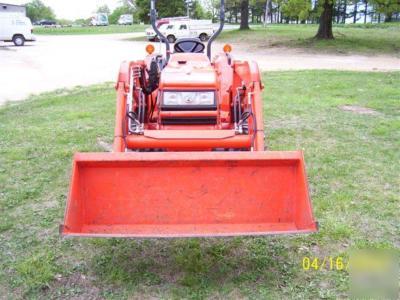 L3400DT kubota tractor loader/trailer/bushhog/boxblade