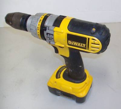 Dewalt DC927 cordless hammer drill set, very nice 