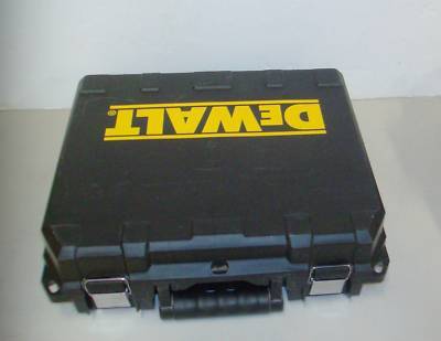 Dewalt DC927 cordless hammer drill set, very nice 