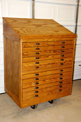 Oak blueprint flat file cabinet w/drafting table top 