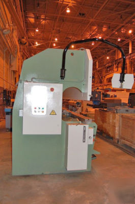 110 ton guifil 2-axis cnc hydraulic press brake