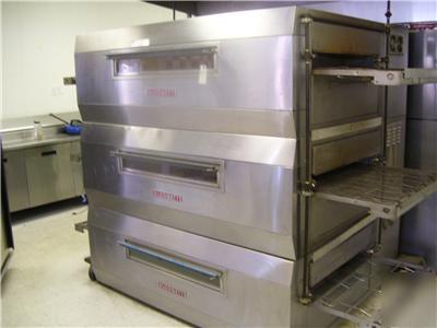Blodgett MT3270 triple deck conveyor pizza ovens