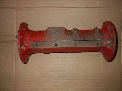 Int. / farmall cub ~ short shaft housing 3-29-a