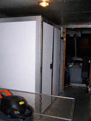 Omnicube transport refrigerator (89 cubic feet)