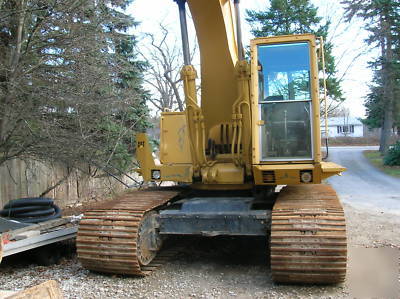 Caterpillar 235BH excavator 