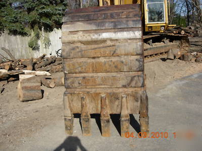 Caterpillar 235BH excavator 