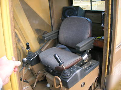 Caterpillar 235BH excavator 