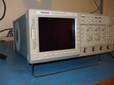 Tektronix TDS684B tds 684B 1 ghz 4CH 5GS/s oscilloscope