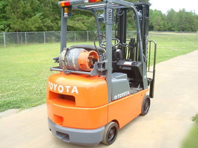 2004 toyota 4,000 lb.