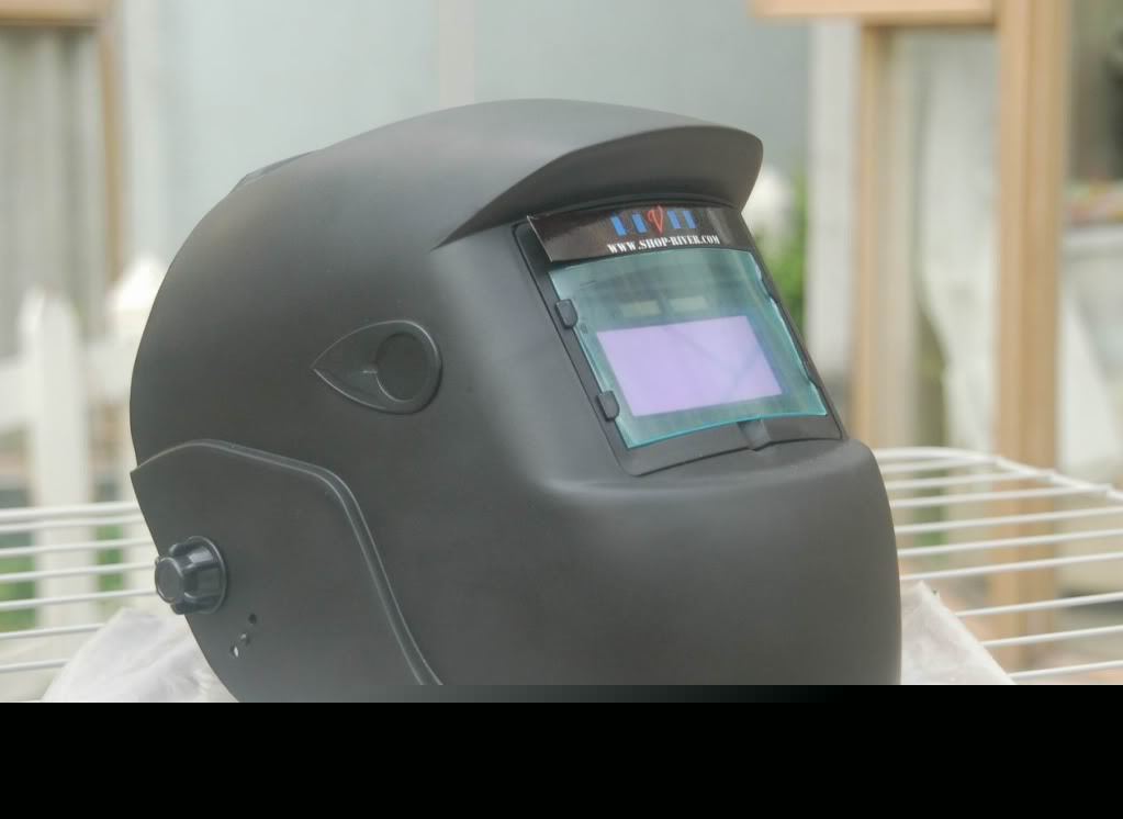 Auto darkening welding helmets welding mask