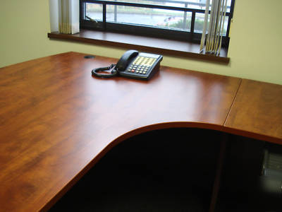***executive u-shape desk in cherry by marquis office**