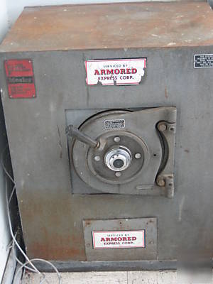 Mosler safe co. x-60 burglary resistive business chest 