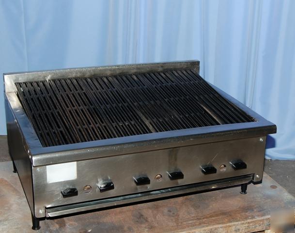 Rankin delux gas charbroiler, 36