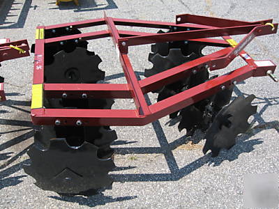 Tractor 3 pt. lift type 5' 4