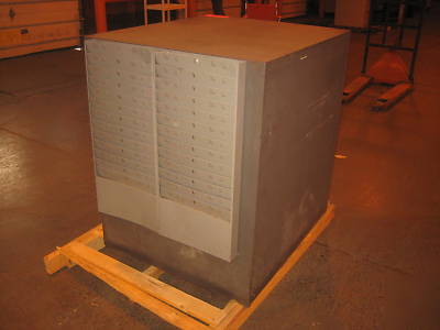 Heavy duty 25 drawer parts & tool storage cabinet,used