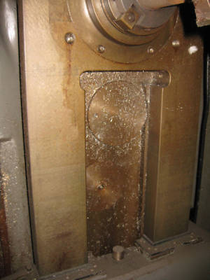 Cincinnati milacron 315-16 e dial type universal mill
