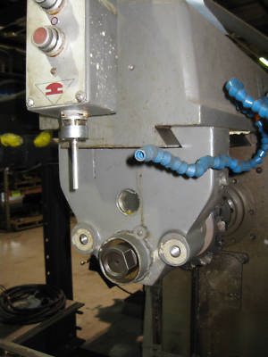 Cincinnati milacron 315-16 e dial type universal mill